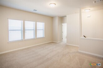 Building Photo - 145 Pincea Pl