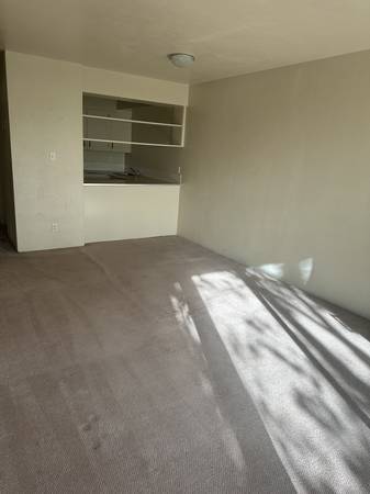 Building Photo - 426 10th St