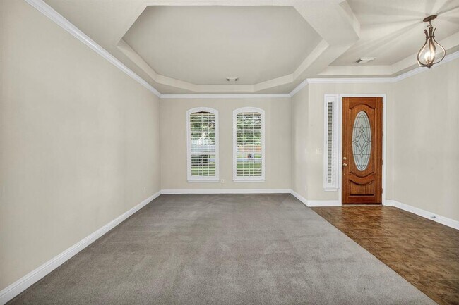 Foto del edificio - 15220 Interlachen Dr