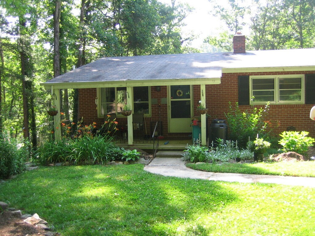 Primary Photo - 380 Royal Pines Dr