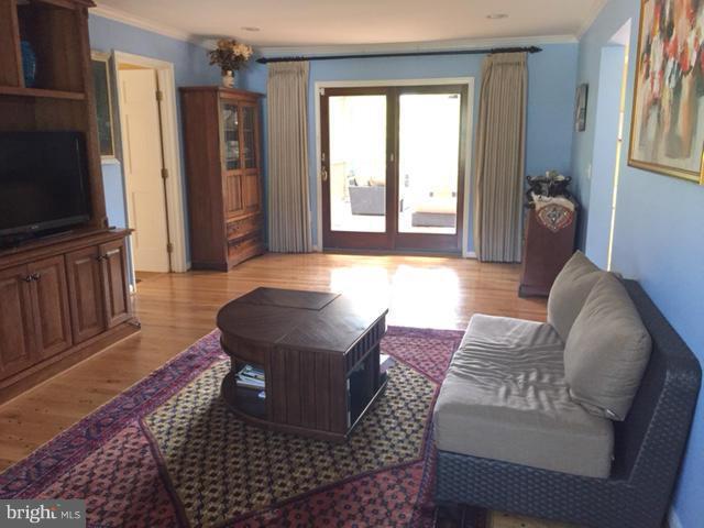 Foto del edificio - 11125 Hunt Club Dr