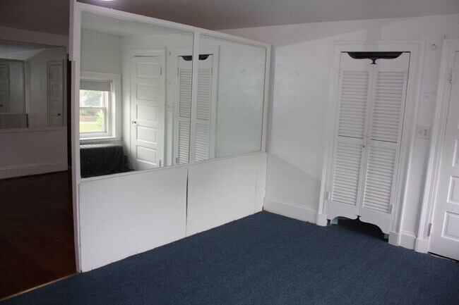 Building Photo - 3503 N Charles St