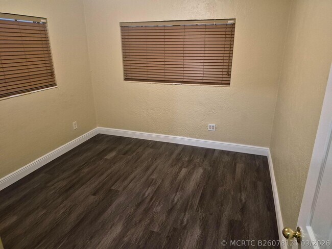 Foto del edificio - 6720 NW 5th Pl