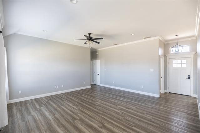 Building Photo - 114 Carriage Hills Pkwy