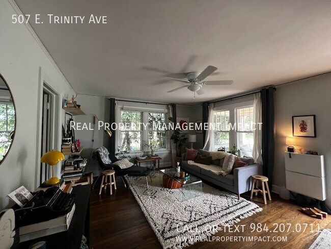 Building Photo - MOVE IN SPECIAL:  $200 OFF RENT Renovated,...