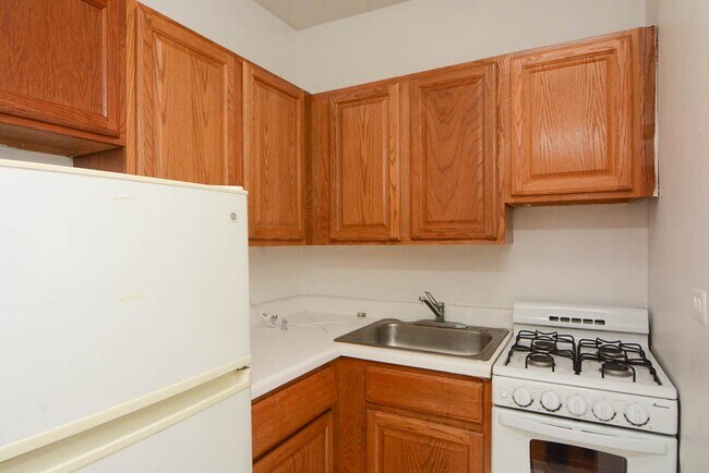Foto del edificio - 714 W Belmont Ave