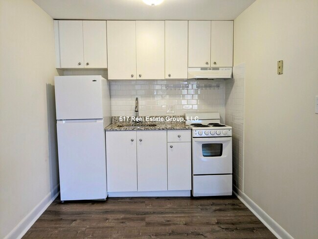 Foto del edificio - 64 Brighton Ave