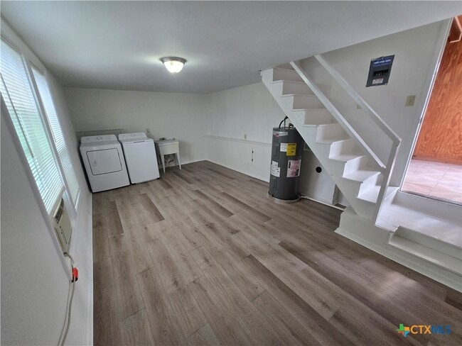 Foto del edificio - 702 Anaqua Ave