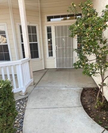 Foto del edificio - 2043 E Oak Haven Dr