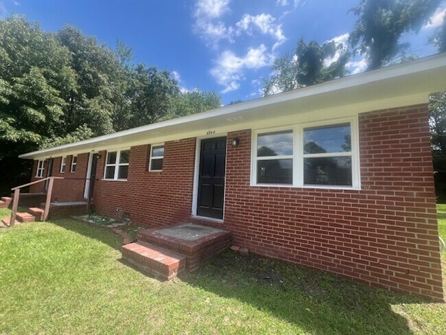 Foto del edificio - 4944 Galveston Dr