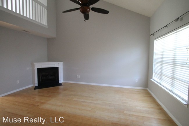 Building Photo - 6013 Leek Ct