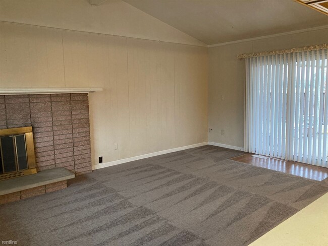 Building Photo - 3 br, 2 bath House - 4138 Dickson Dr