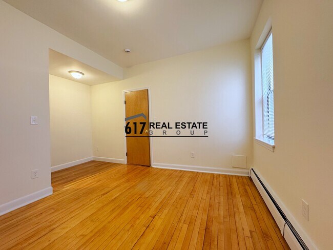 Foto del edificio - 64 Brighton Ave