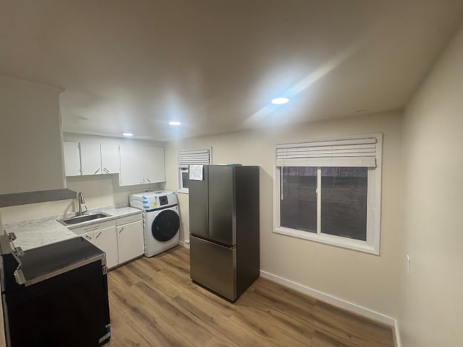 Foto del edificio - 1119 S Alderwood Dr