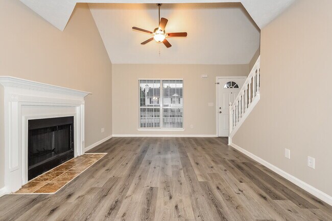 Foto del edificio - 935 Hunt Rd