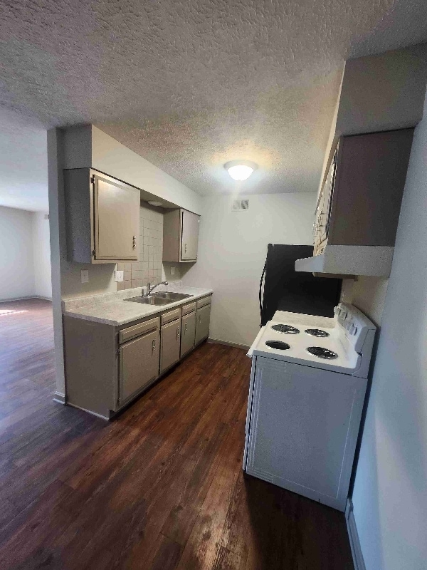 Building Photo - 1714 Autumn Dr