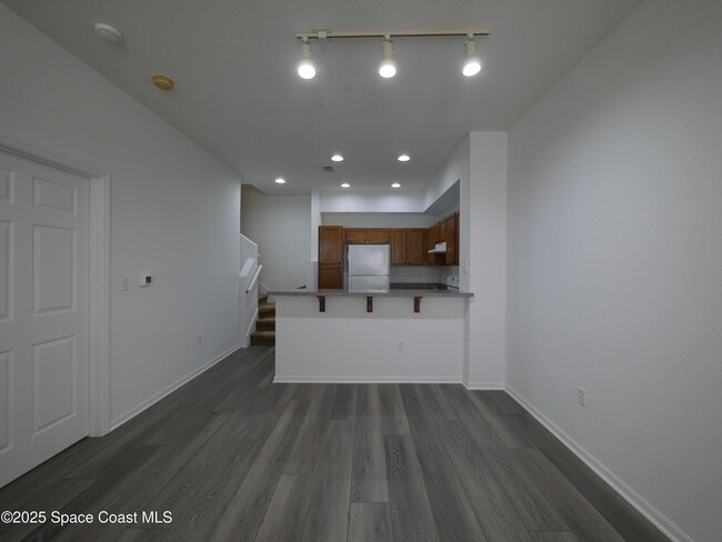 Building Photo - 100 Colibri Way