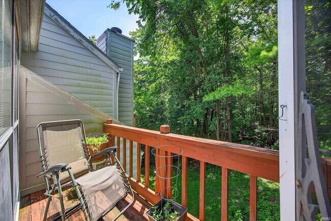 Building Photo - 1894 E Bay Pointe Dr