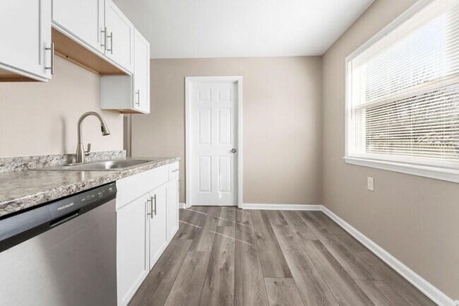 Foto del edificio - 22843 Heussner Ave