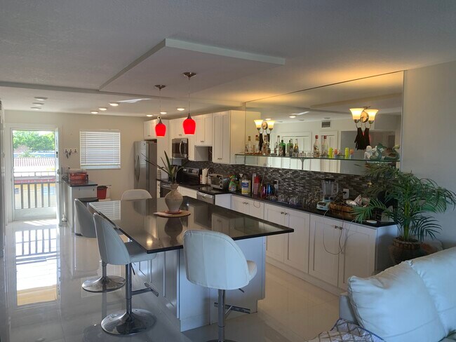 Kitchen - 5900 NE 7th Ave