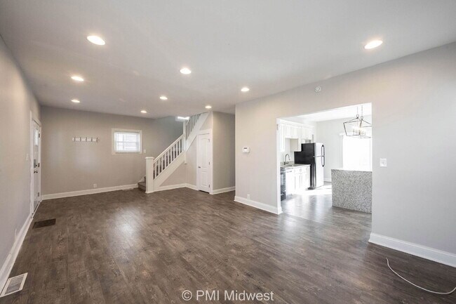 Building Photo - 3117 N Park Ave