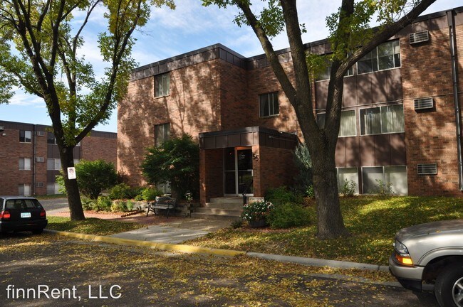 Building Photo - 65-65 W Hyacinth Ave