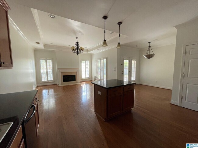 Building Photo - 326 Creekside Ln
