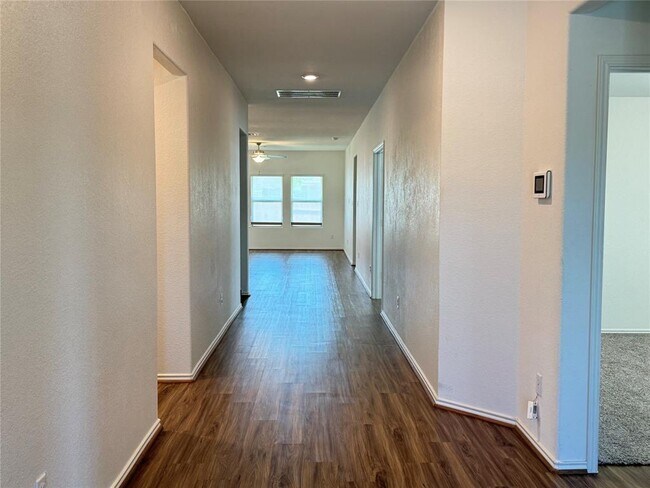 Foto del edificio - 105 Pearland St