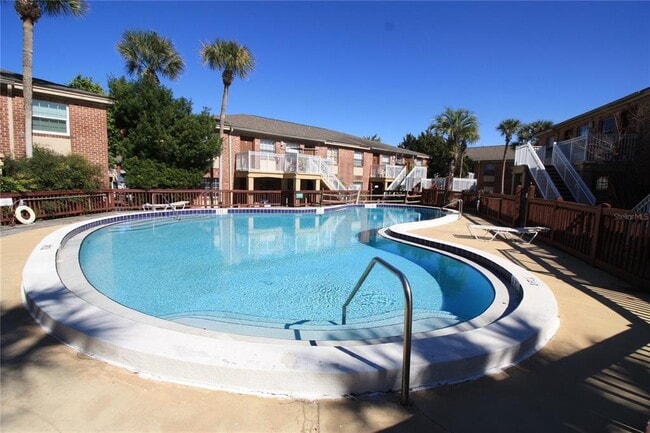 Foto del edificio - 555 Flemming Way