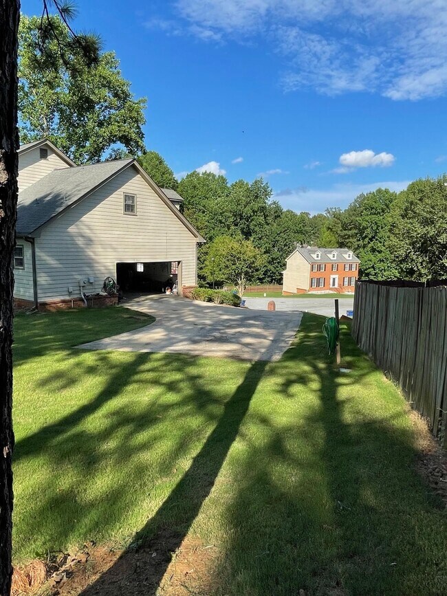 151 Thornbush Cove, Lawrenceville, GA 30046 House Rental in