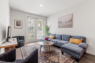 Building Photo - 5820 1/2 Cameron Road-SI FL1-ID1303397P