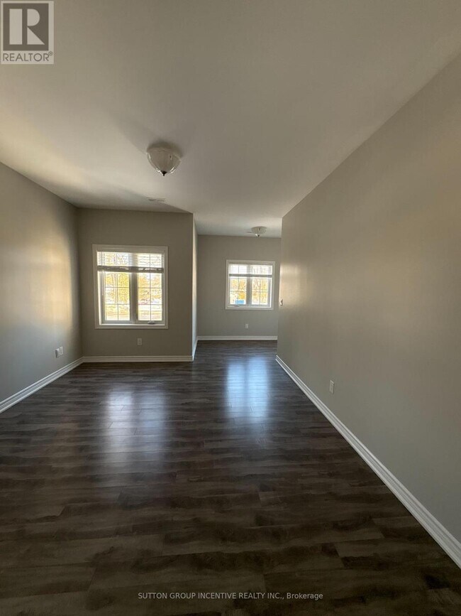 Building Photo - 1803 River Rd W