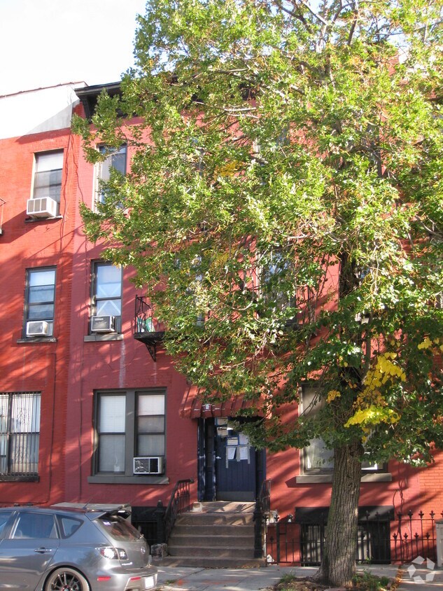 Foto del edificio - 11-27 47th Ave