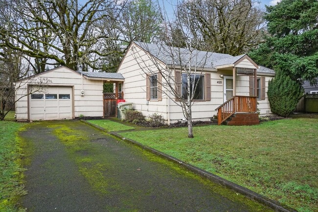 Building Photo - 4525 SW 180th Ave