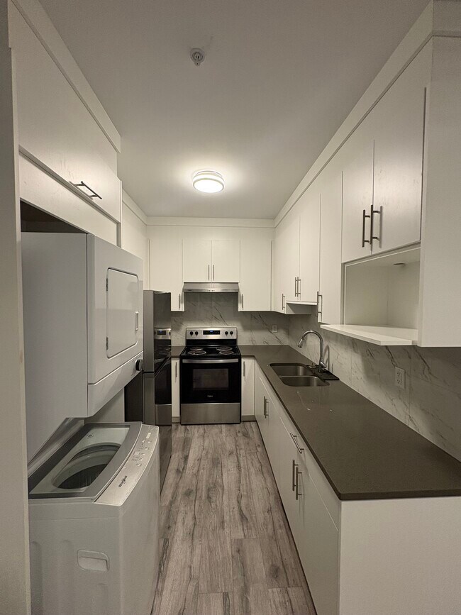 Photo du bâtiment - 8016 Annis Rd