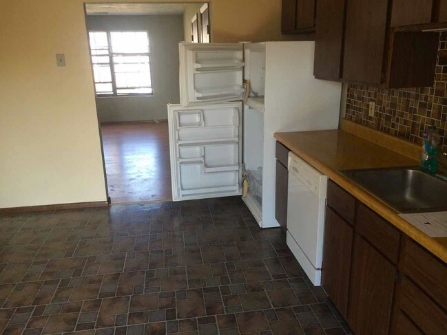 Building Photo - 49 Ben Louis