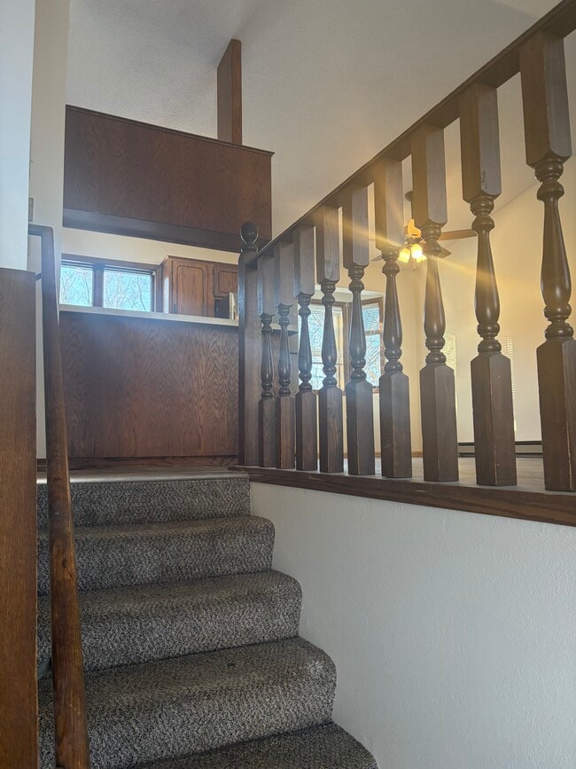 Building Photo - 1020 Benedict Dr