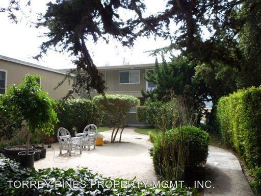 Foto principal - 4445 Mentone St