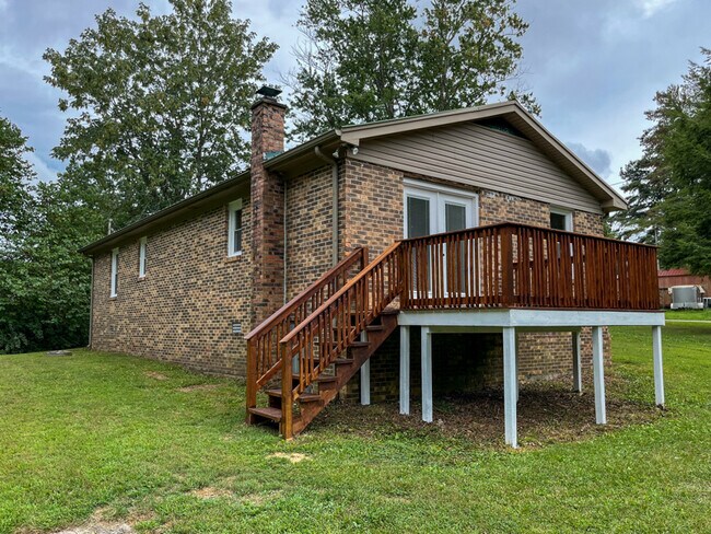 Foto del edificio - 467 Shady Oaks Dr