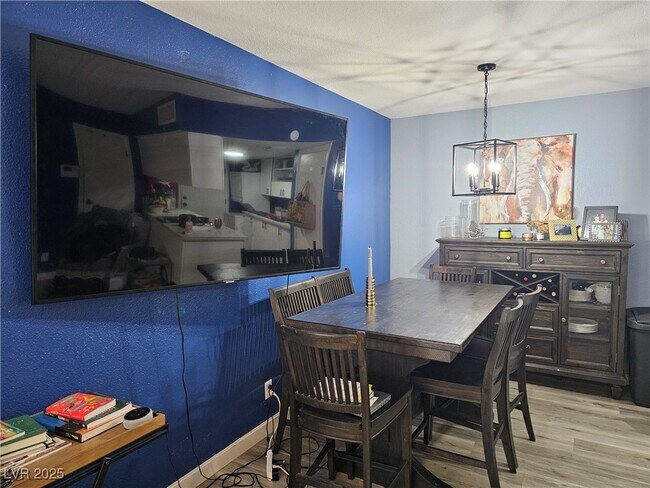 Foto del edificio - 1438 Lorilyn Ave