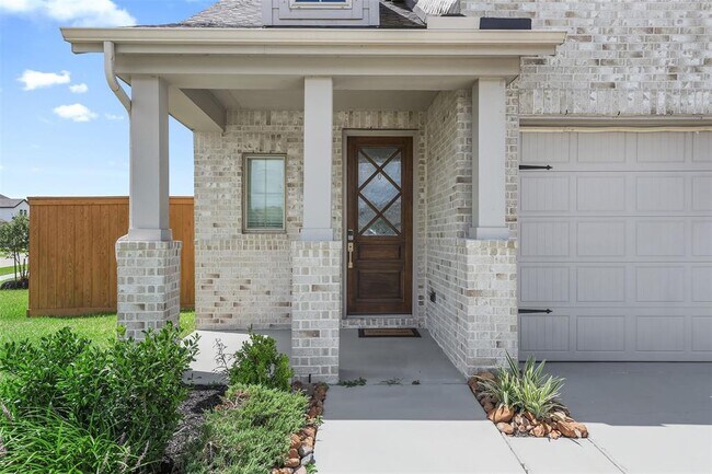 Building Photo - 13005 Blue Flora Dr