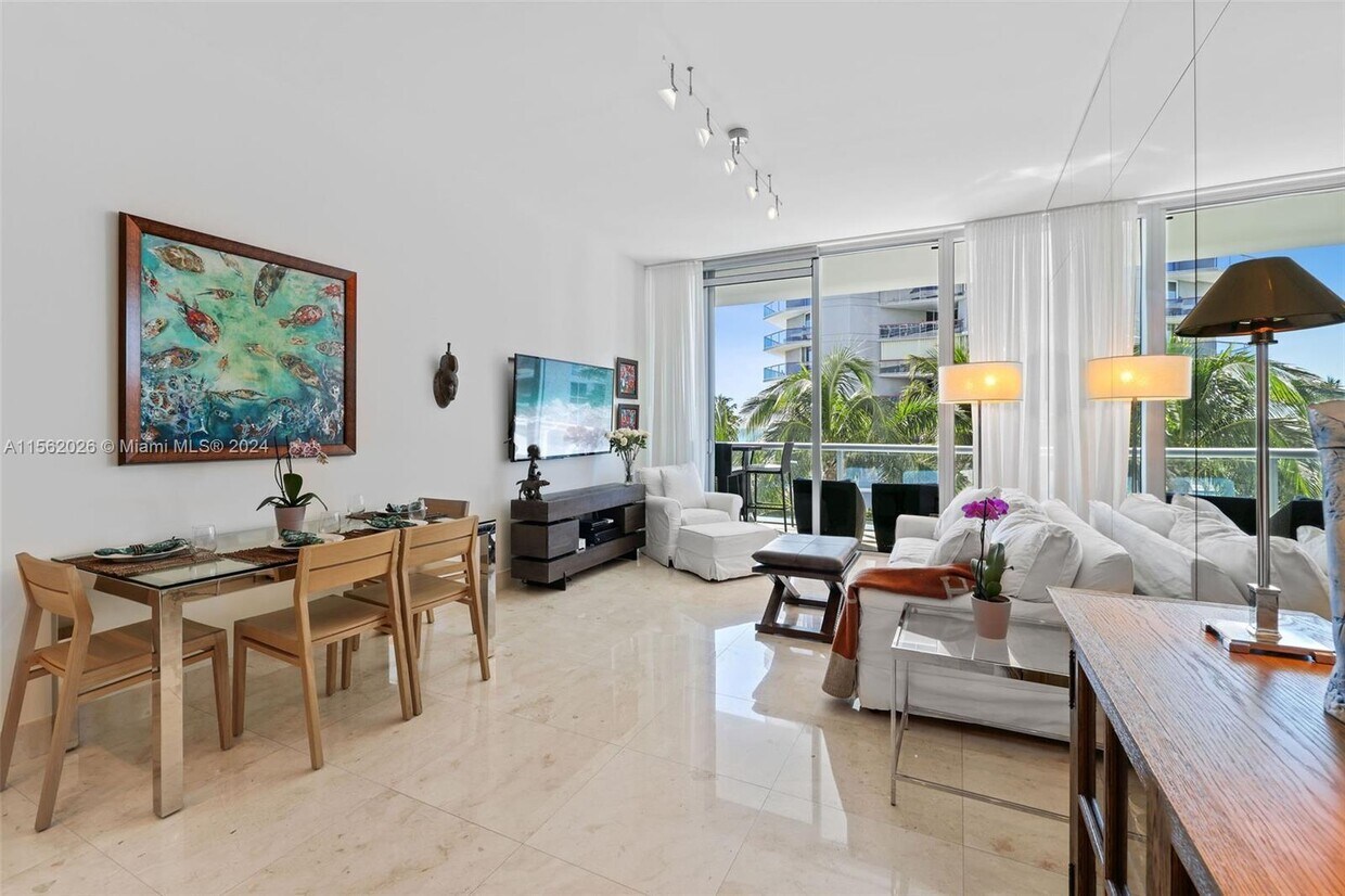 Foto principal - 6799 Collins Ave