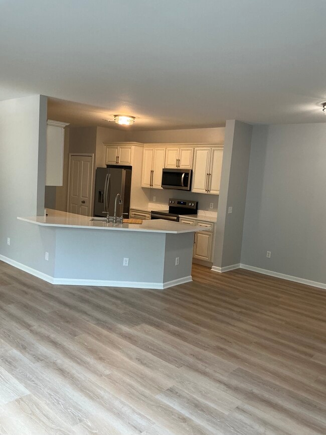 Building Photo - 29030 Cullen Dr