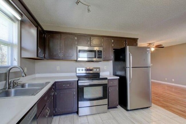 Foto del edificio - 1822 Harbor Dr