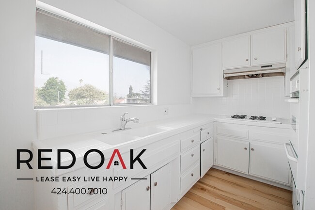 Building Photo - 517 Raymond Ave