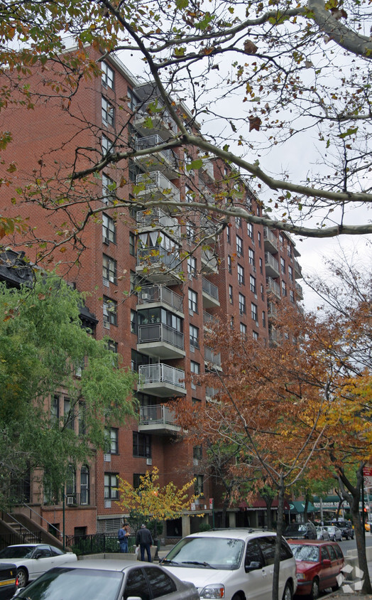 Building Photo - Independence House