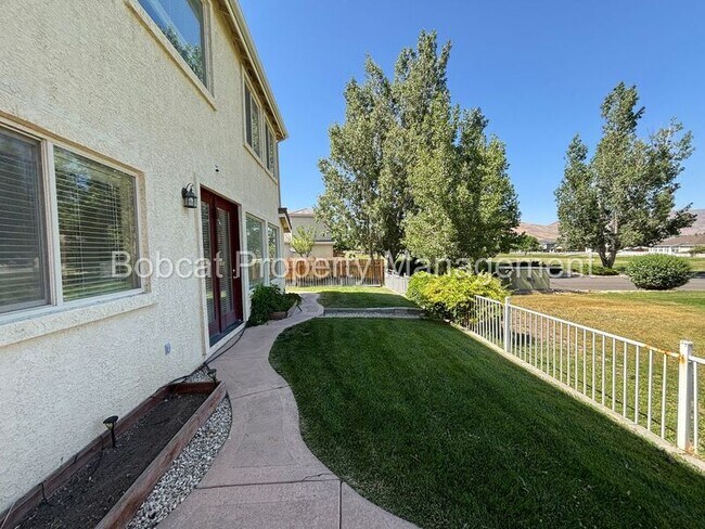 Foto del edificio - 1231 Flintwood Dr