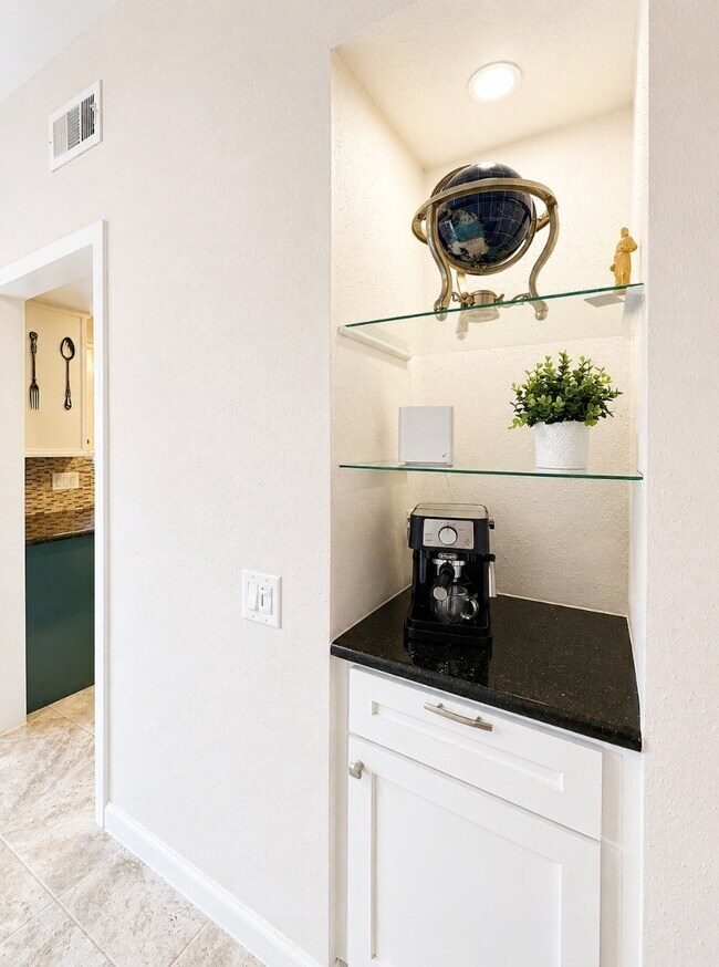Foto del edificio - 11710 Southlake Dr