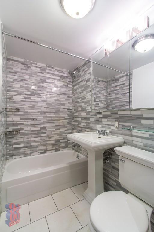 Foto del edificio - 234 W 14th St