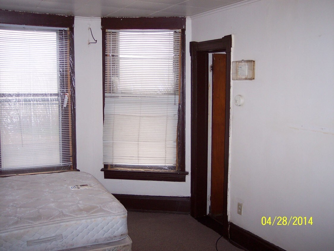 Primary Photo - 3431 W Kilbourn Ave